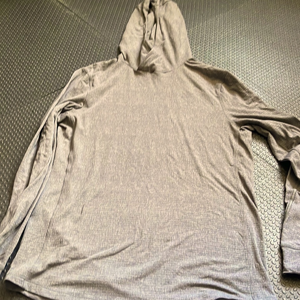 Mens lightweight hooded long sleeve